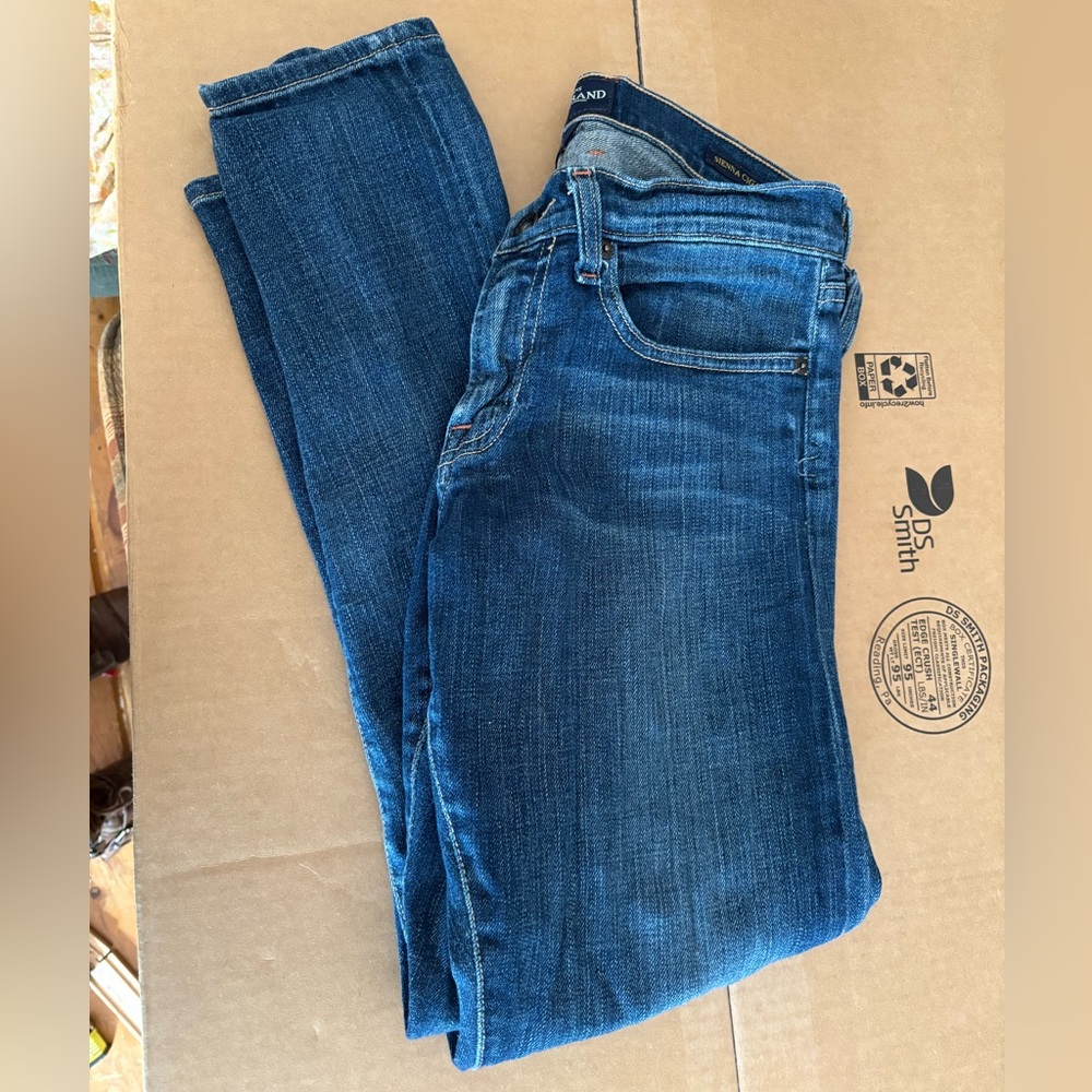 Women’s size 4/27 cotton Lucky Brand jeans